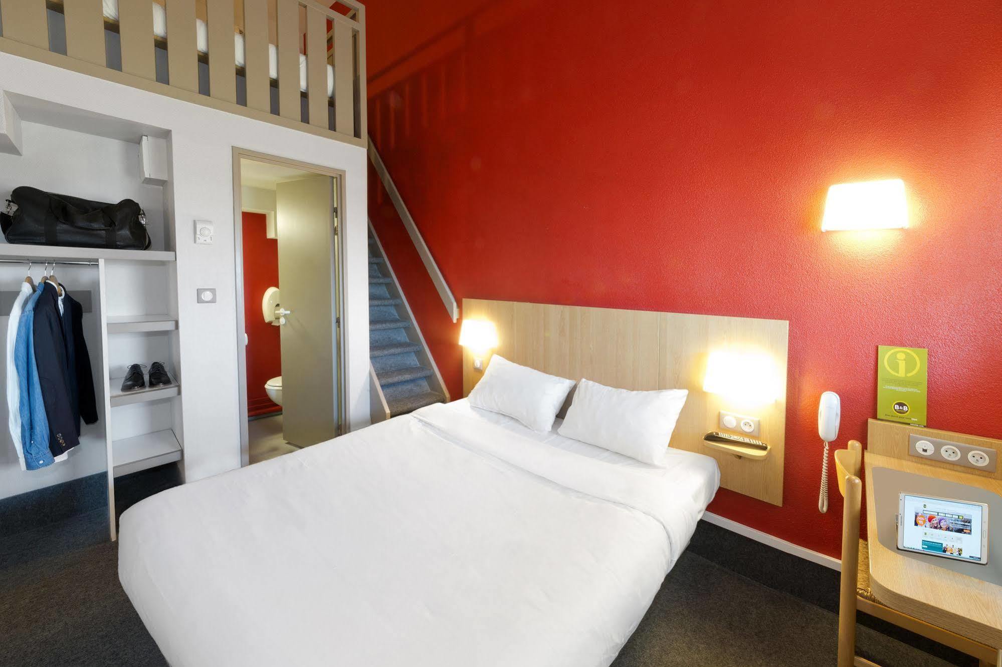 B&B Hotel Laval Change Exterior foto