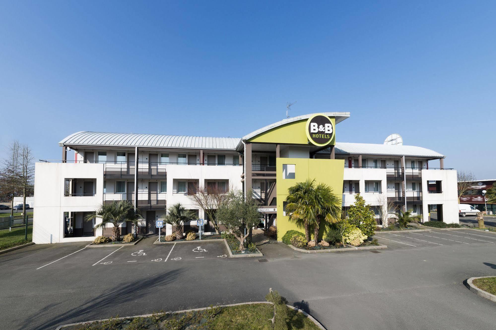 B&B Hotel Laval Change Exterior foto
