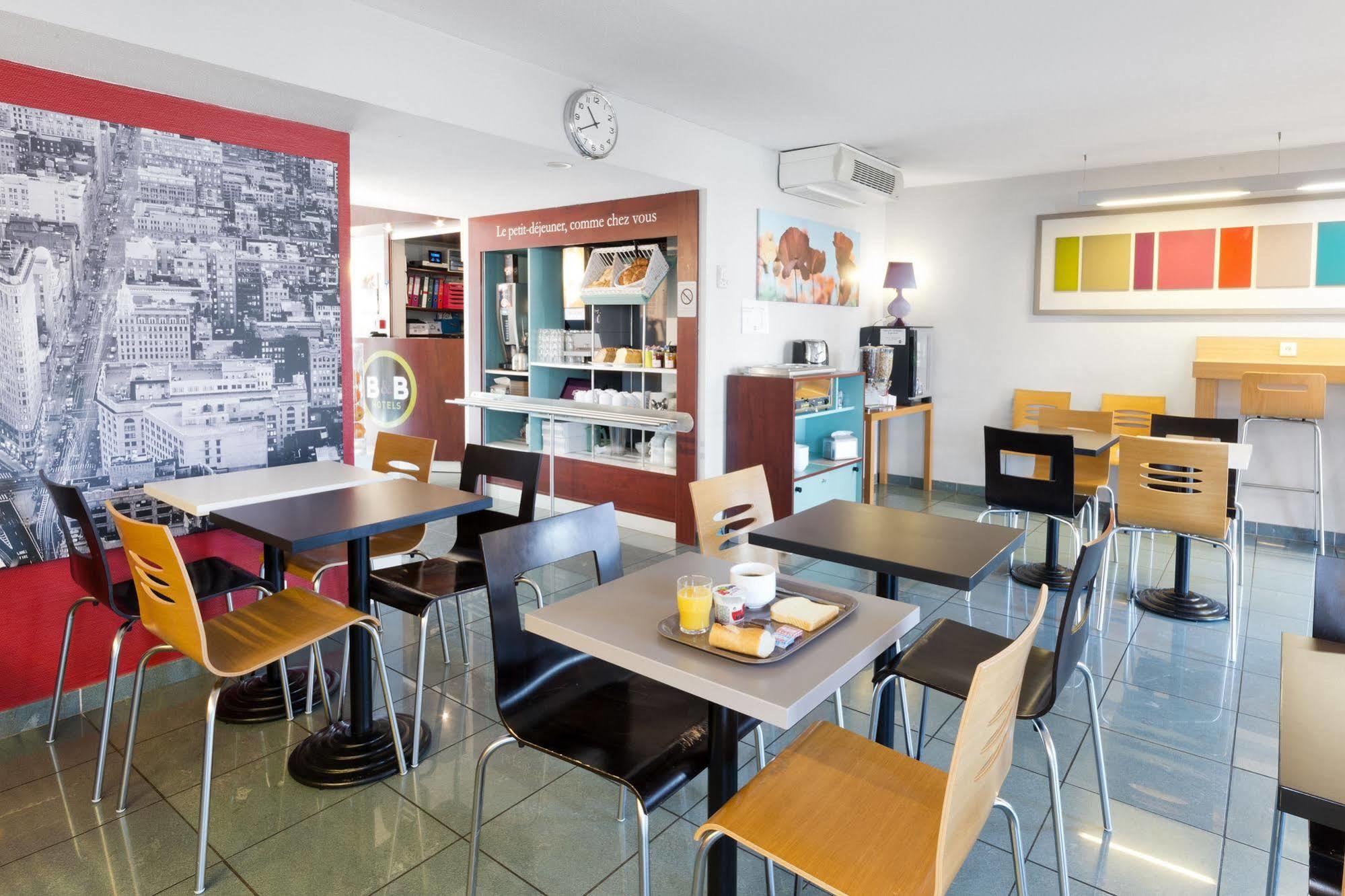 B&B Hotel Laval Change Exterior foto